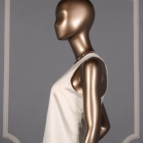 NHA KHANH Jaslene Aline Ivory Sleeveless Scoop Neckline Satin Mini Wedding Dress - Picture 4 of 8